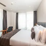 Meroddi Beyoglu 4*
