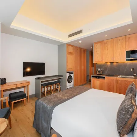 Meroddi Beyoglu 4*