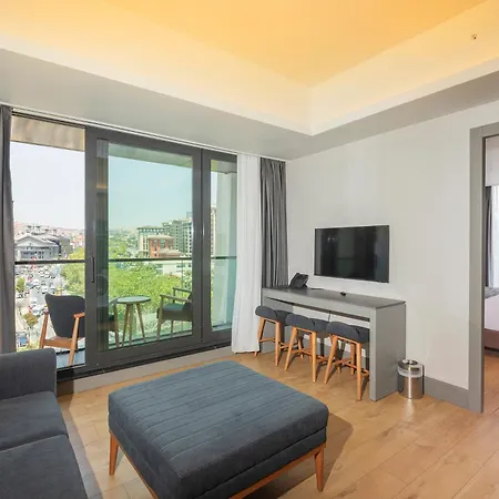 Meroddi Beyoglu 4*