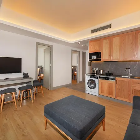 Meroddi Beyoglu 4*
