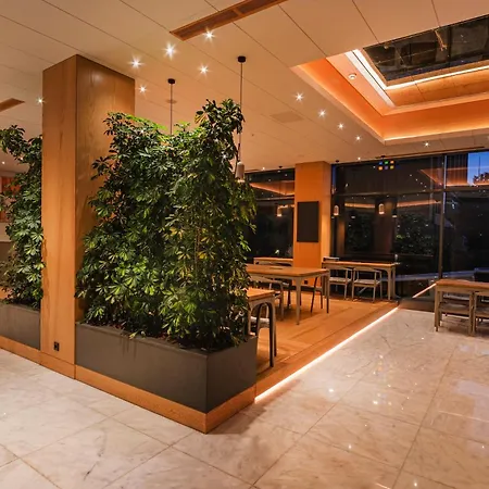 Meroddi Beyoglu 4*