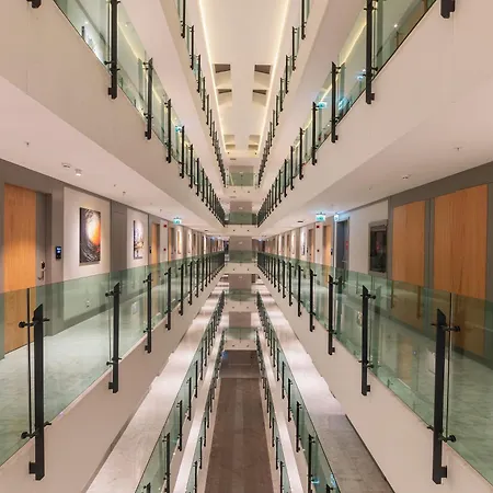 Meroddi Beyoglu 4*
